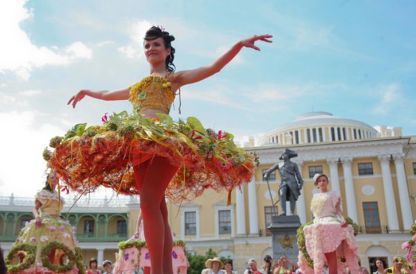 Уникальный фестиваль цветочного и ландшафтного искусства в Павловске